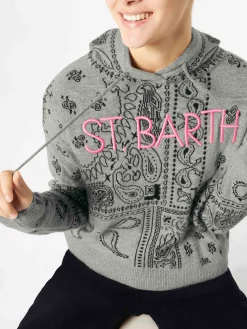 Kurz geschnittener Damen-Kapuzenpullover aus Strick mit Bandana-Print
