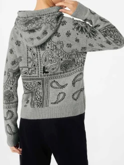 Kurz geschnittener Damen-Kapuzenpullover aus Strick mit Bandana-Print