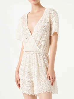 Kurzer Jumpsuit aus cremefarbener Spitze