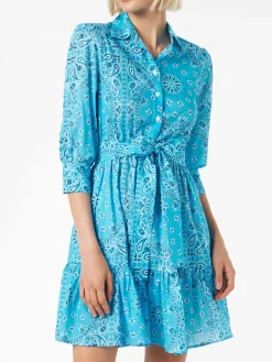 Kurzes Baumwollkleid Daisi mit Bandanna-Print und Stickereien