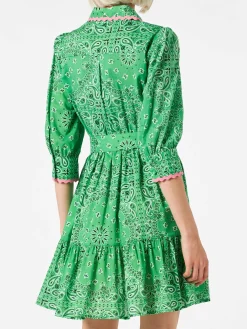 Kurzes Baumwollkleid Daisi mit Bandanna-Print und Stickereien