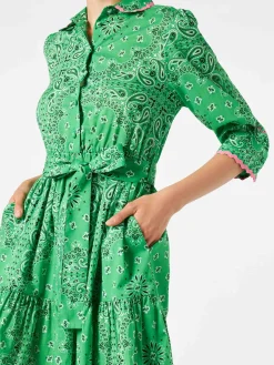 Kurzes Baumwollkleid Daisi mit Bandanna-Print und Stickereien