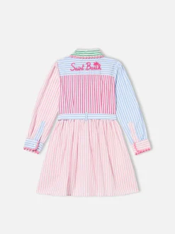Kurzes Mädchenkleid aus Baumwolle mit Stickerei