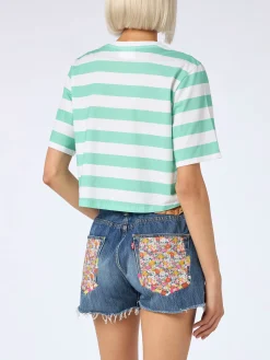 Kurzes T-Shirt für Damen mit Streifen in Aquamarin und Weiß