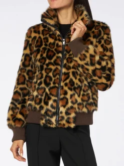 Kurzpelzjacke für Damen mit tierischem Herzdruck