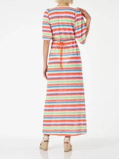 Langes Strandkleid Bliss aus Chevron-Raschelstrick mit Streifenmuster
