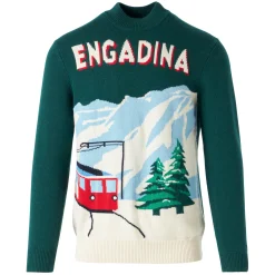 Mann grüner Pullover mit gestrickter Postkarte
