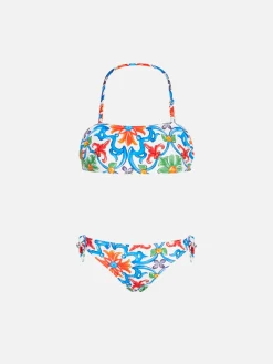 Mädchen-Bandeau-Bikini mit Maiolika-Print