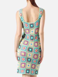 Mehrfarbiges Häkelkleid