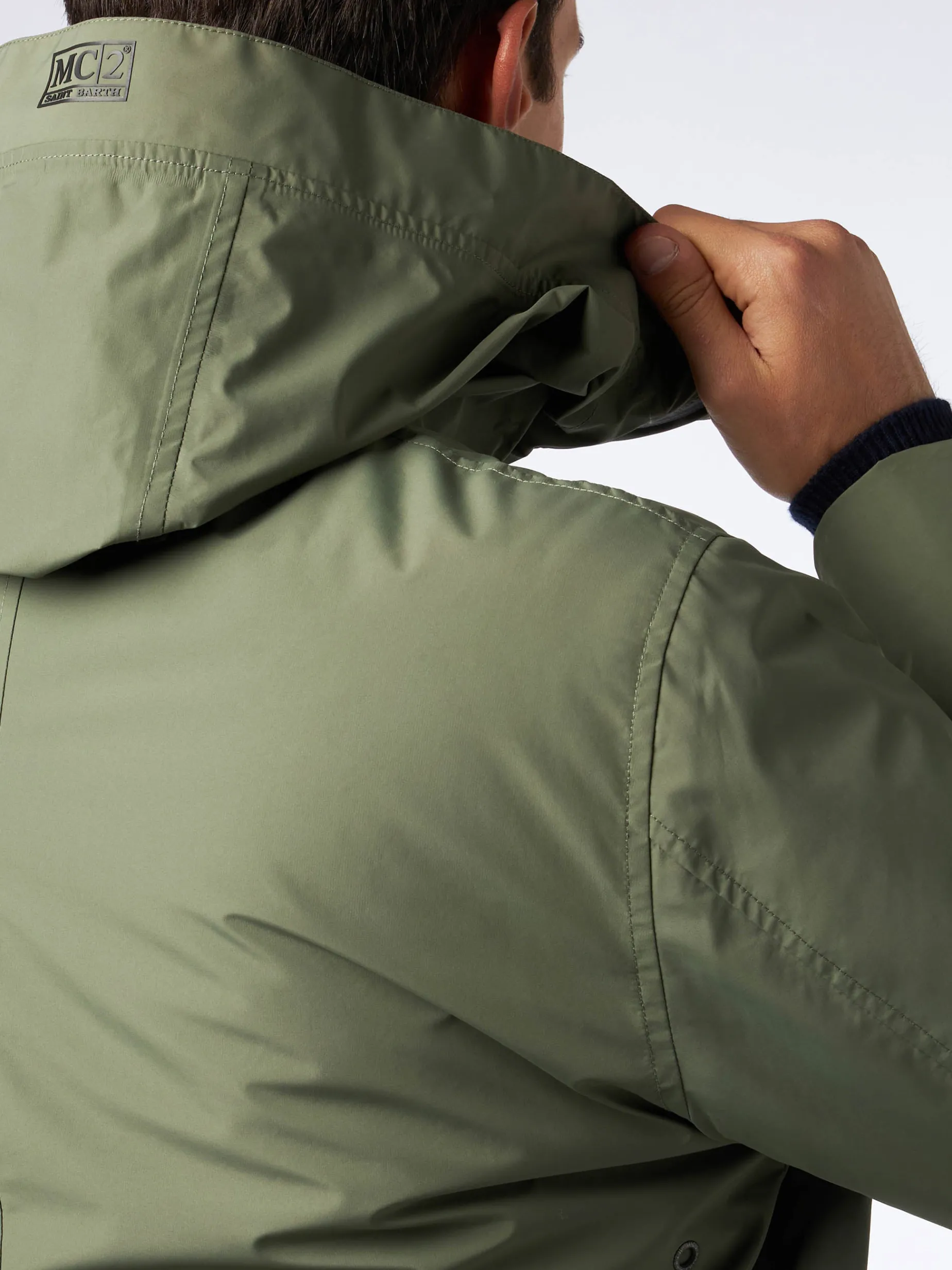 Militärgrüner Voyager-Parka für Herren mit Kapuze