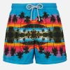 Mittellange Gustavia-Badeshorts für Herren mit Palmen-Landschaftsdruck | AI CO-CREATED DESIGN BY RICKDICK - POWERED BY RED-EYE