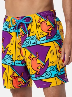 Mittellange Gustavia-Badeshorts für Herren mit platziertem Keith-Haring-Design | KEITH HARING SONDERAUSGABE