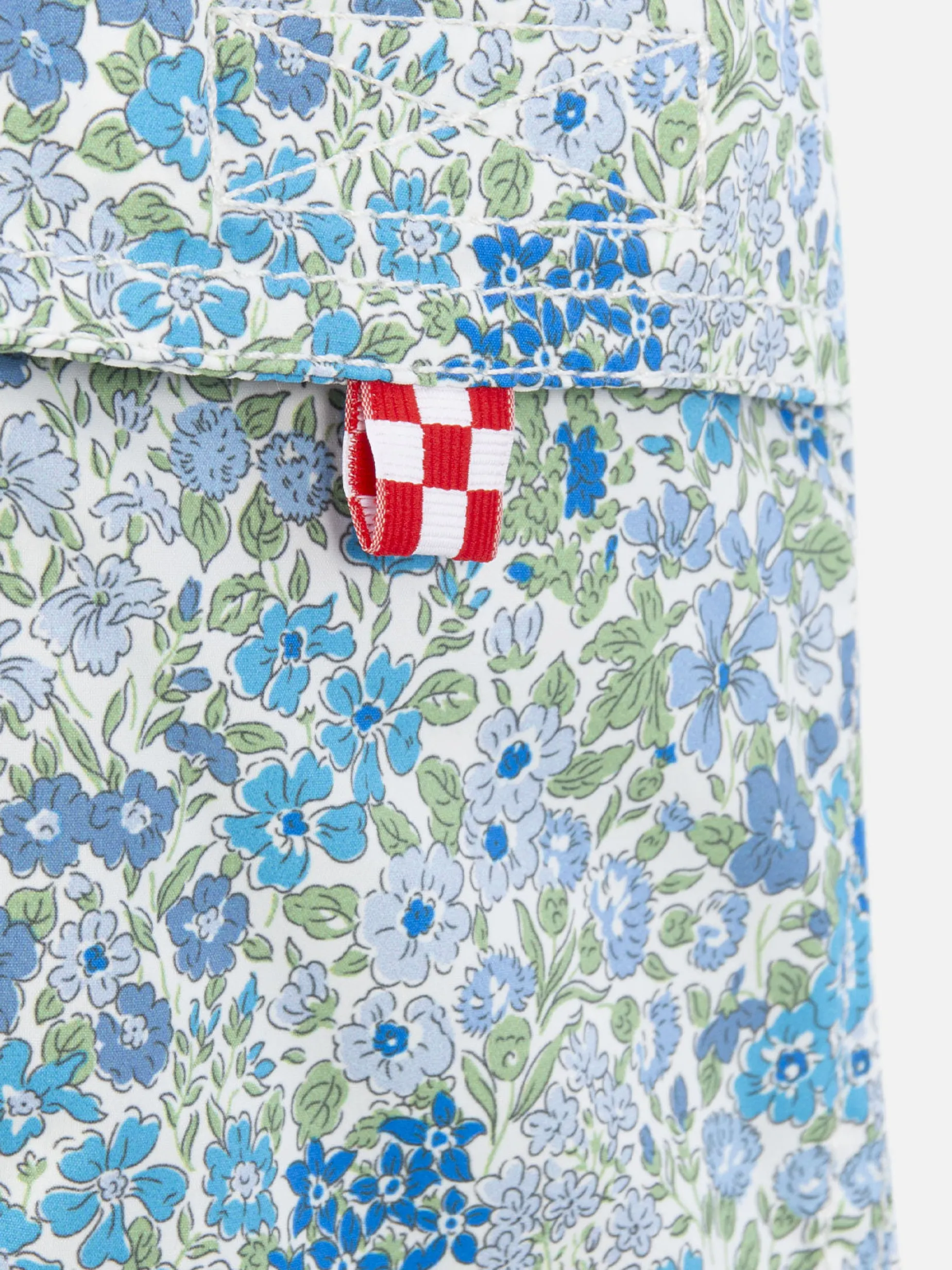 Mittellange Jeans-Badeshorts für Jungen mit Joanna Luise-Aufdruck | HERGESTELLT AUS LIBERTY-STOFF