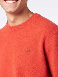 Orangefarbener Herrenpullover mit Rundhalsausschnitt und St. Barth-Stickerei