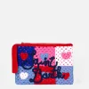 Parisienne-Häkelclutch mit Herzstickerei