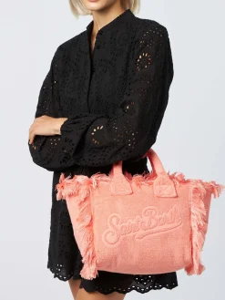 Pfirsichfarbene Colette Terry-Handtasche mit Prägung