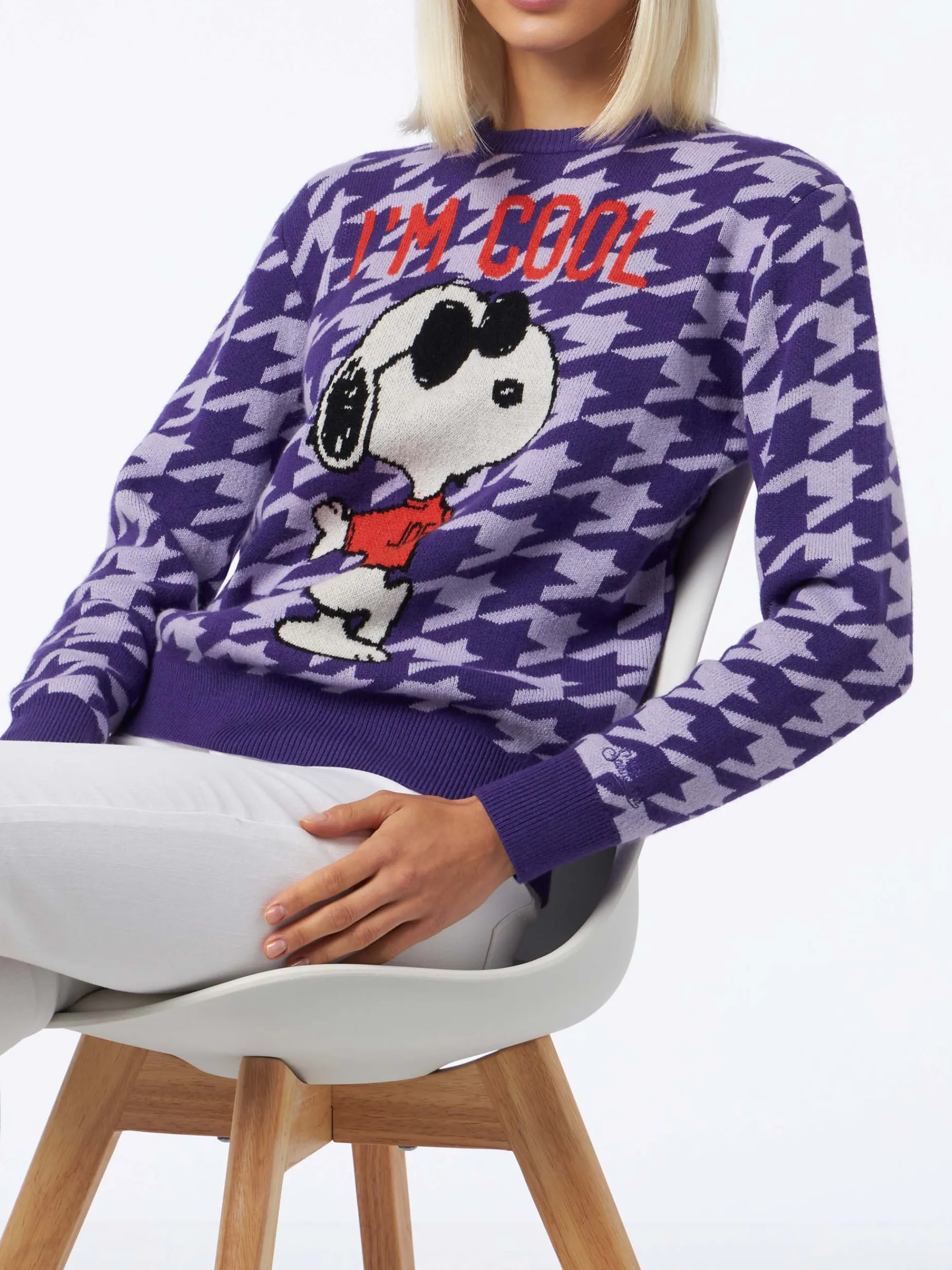 Pied-de-Poule-Pullover für Damen mit Rundhalsausschnitt und Snoopy-Aufdruck | SNOOPY PEANUTS™ SONDEREDITION