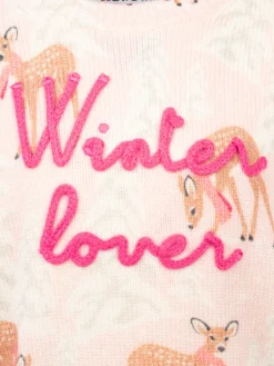 Rosa Rundhalspullover für Mädchen „Princess“ mit Pinien-Rehkitz-Print und „Winter Lover“-Stickerei