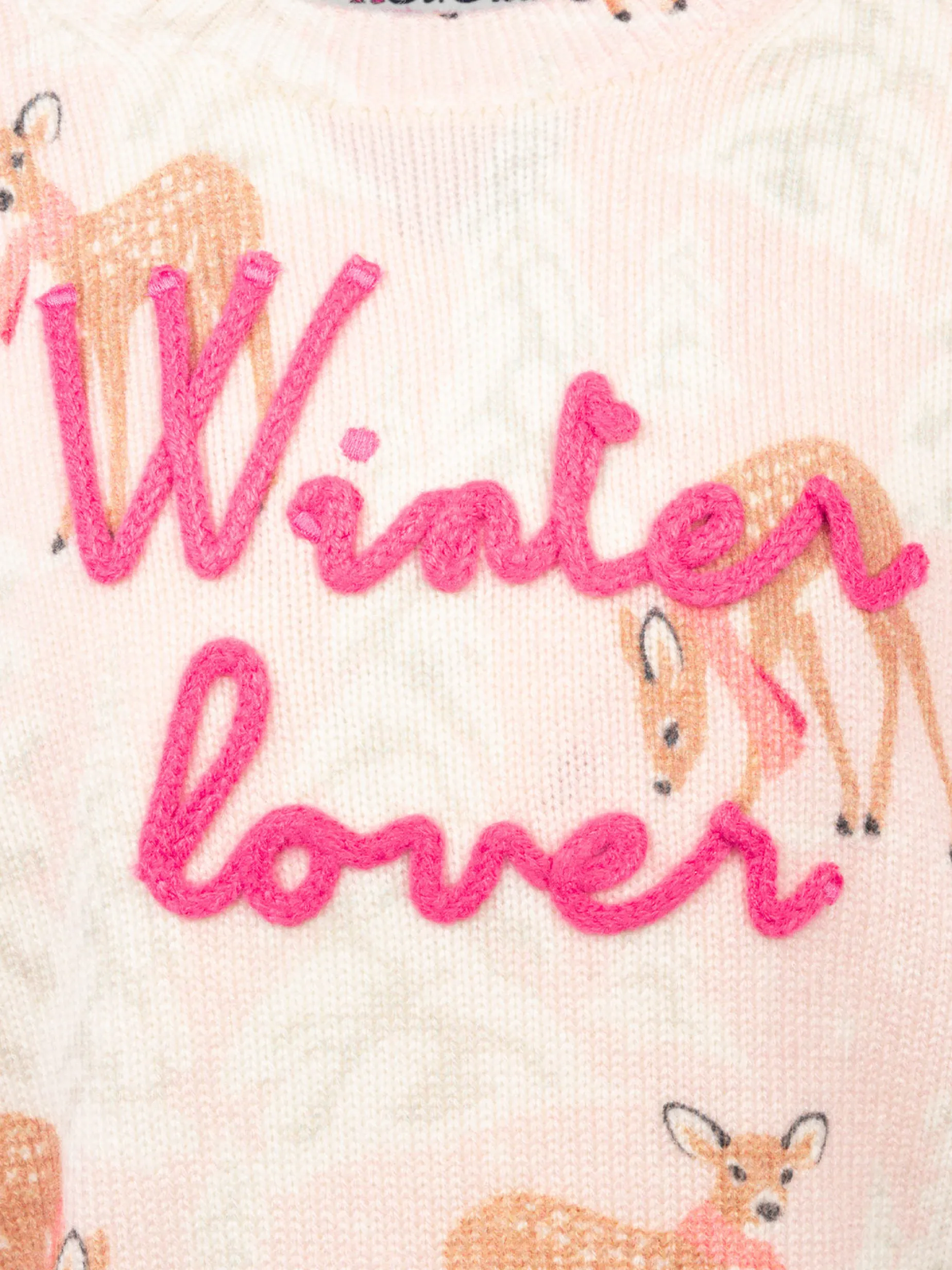 Rosa Rundhalspullover für Mädchen „Princess“ mit Pinien-Rehkitz-Print und „Winter Lover“-Stickerei