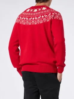 Roter Herrenpullover im norwegischen Stil