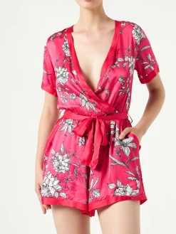 Roter kurzer Overall mit weißem Blumendruck