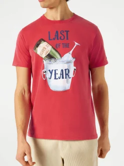 Rotes T-Shirt mit „Last Year“-Print