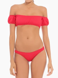 Schulterfreier roter Bikini