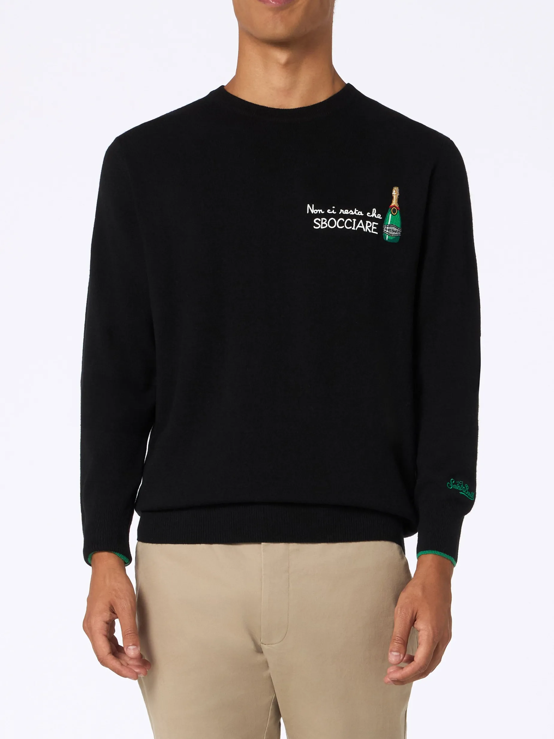 Schwarzer Herrenpullover Heron mit Stickerei „Non ci resta che sbocciare“.