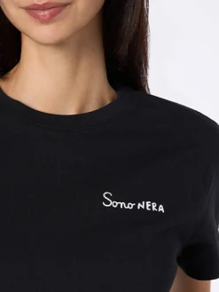 Schwarzes Damen-T-Shirt Emilie aus Baumwolljersey mit Rundhalsausschnitt und Sono Nera-Stickerei
