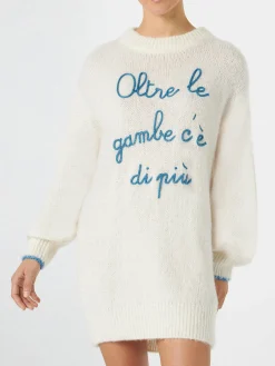 Ultraweiches Damenstrickkleid mit „Oltre le gambe c'è di più“-Stickerei | NIKI DJ SONDEREDITION