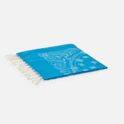 Weicher blauer Fouta-Jacquard mit Bandana-Print