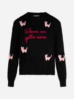 Weicher Damenpullover mit Rundhalsausschnitt, gehäkeltem Katzenaufnäher und Volevo un Gatto Nero-Stickerei