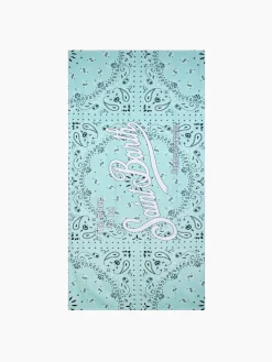Weiches Frottee-Strandtuch mit wassergrünem Bandana-Druck