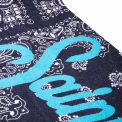 weiches Frottee-Strandtuch mit blauem Bandana-Print