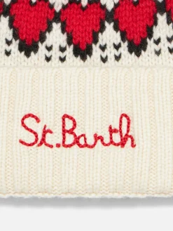 Weiße Damenmütze mit Fair-Isle-Herzdruck