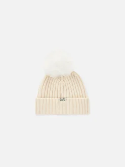 Weiße Damenmütze mit Too Cool-Stickerei und Pompon
