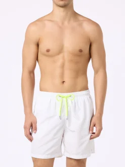 Weiße Herren-Badeshorts aus leichtem Stoff Lighting Pantone | PANTONE-SONDERAUSGABE
