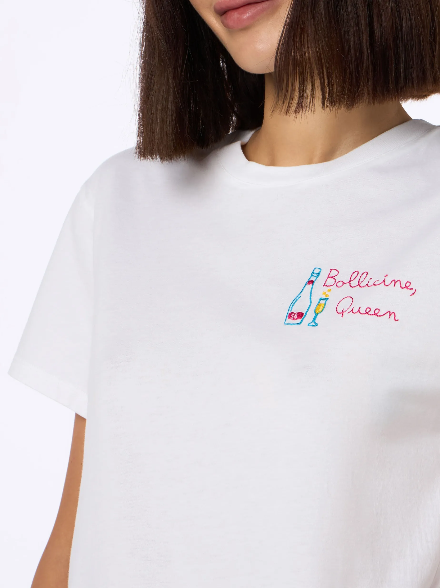 Weißes Damen-T-Shirt Emilie aus Baumwolljersey mit Rundhalsausschnitt und Stickerei „Bollicine Queen“