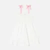 Weißes Mädchenkleid